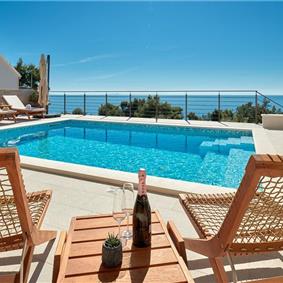 3 bedroom villa with pool and sea views Hvar island sleeps 6